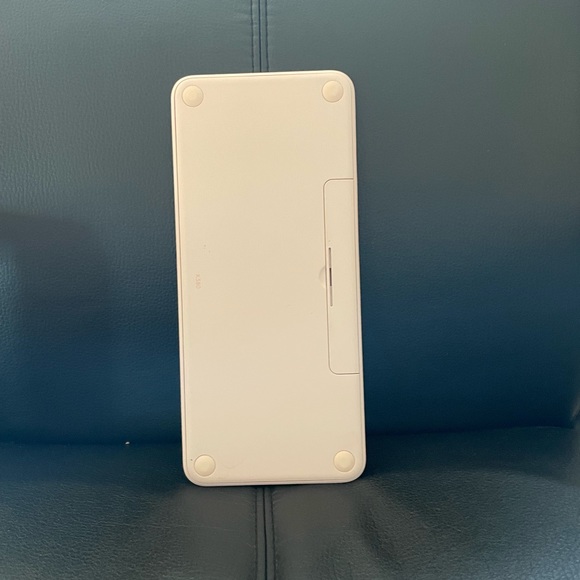 Wireless Keyboard - Picture 3 of 6